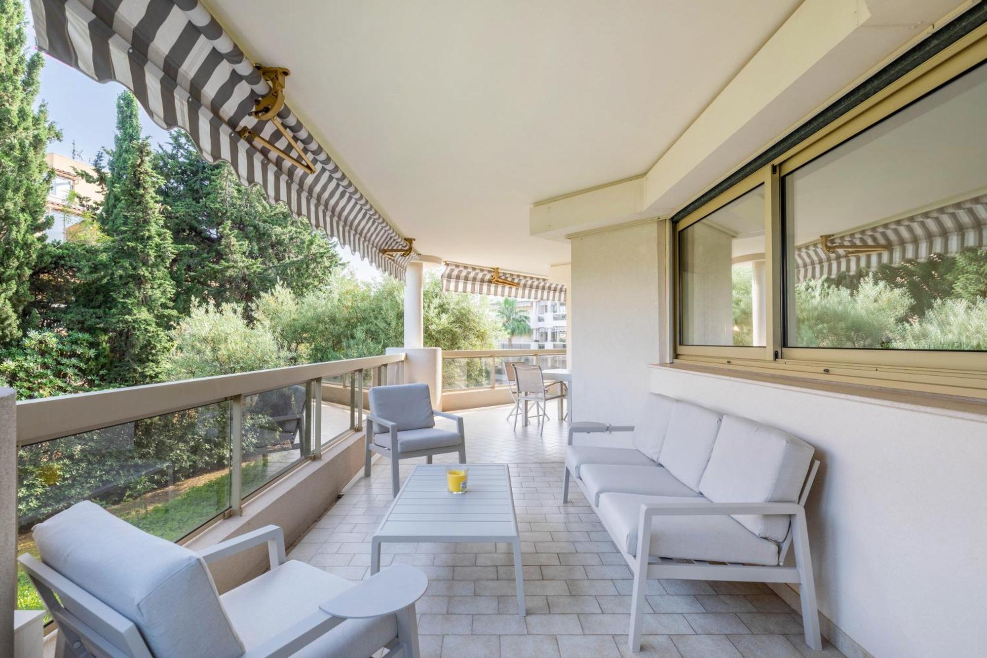Tanit Piscine, 6 Couchages, Parking Apartment Antibes Bagian luar foto