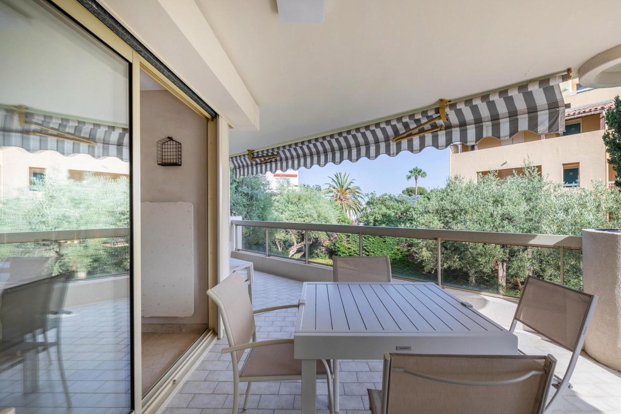Tanit Piscine, 6 Couchages, Parking Apartment Antibes Bagian luar foto